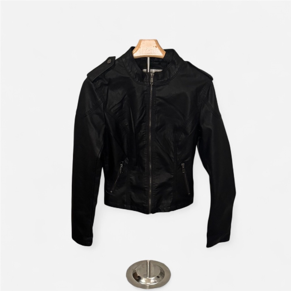 NWT Women's Black Pleather Jacket - Picture 6 of 8